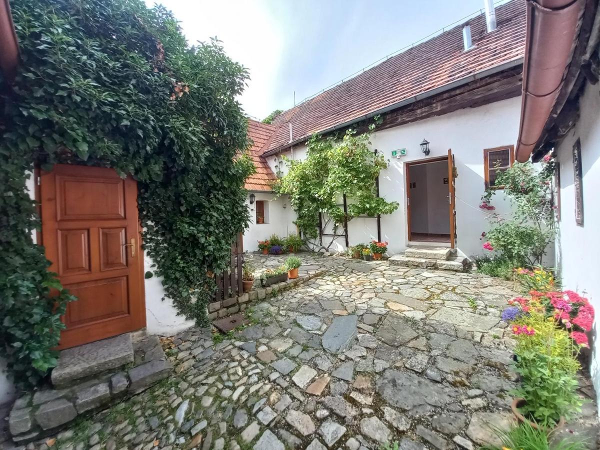 Penzion Merlin Cesky Krumlov Exterior foto